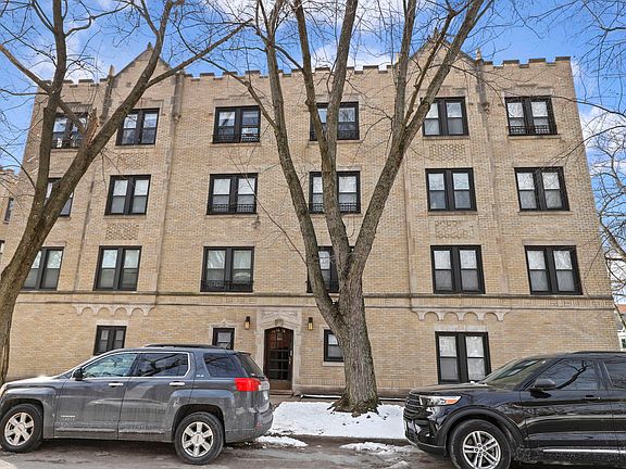 2nd image of 7076 N Wolcott Ave #3