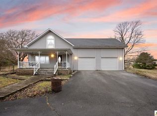 1856 Whitney Woods Rd, Cave City, KY 42127