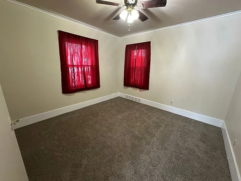 174 Walcott Ave — Photo 11