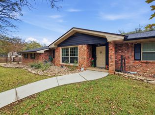 206 Navajo Trl, Hamilton, TX 76531