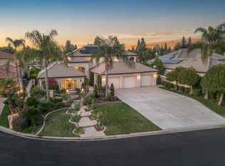 2567 W Lake Van Ness Cir, Fresno, CA
