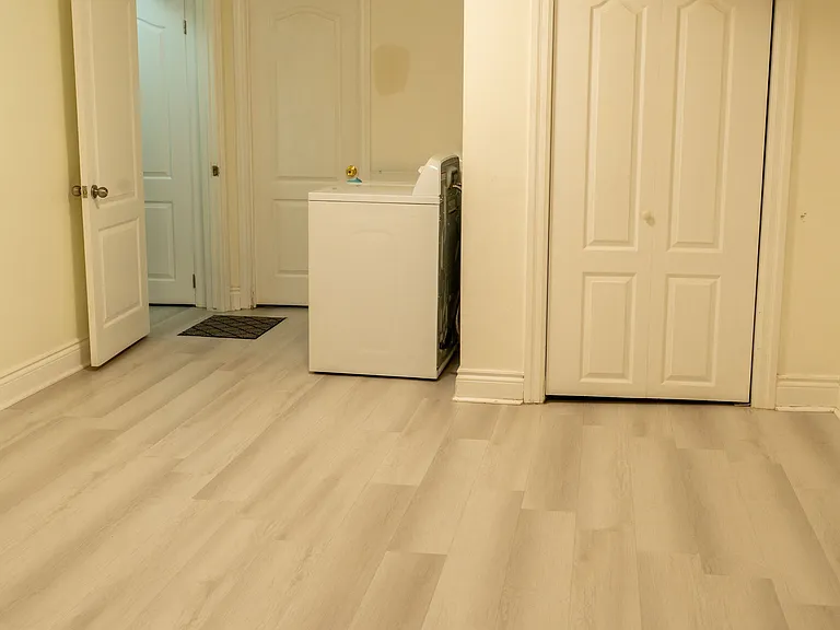 620 Madame St — Photo 37
