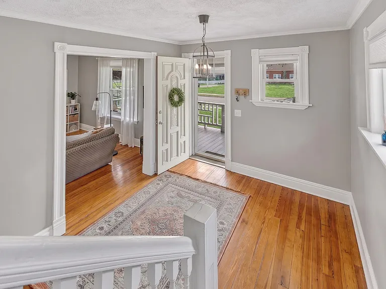 3121 Campbell St — Photo 17