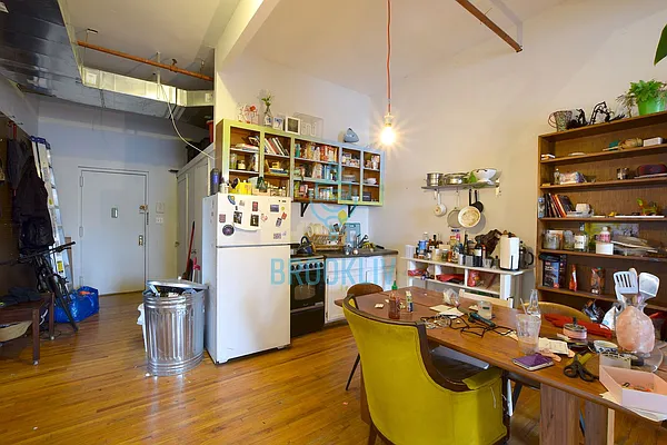 Rented by null | media 11