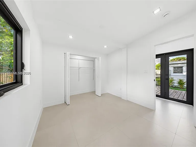 1021 NW 48th St — Photo 19