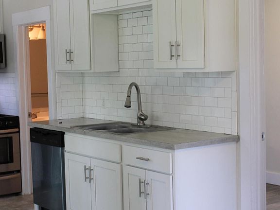 5th image of 716 Crosby St NW #718