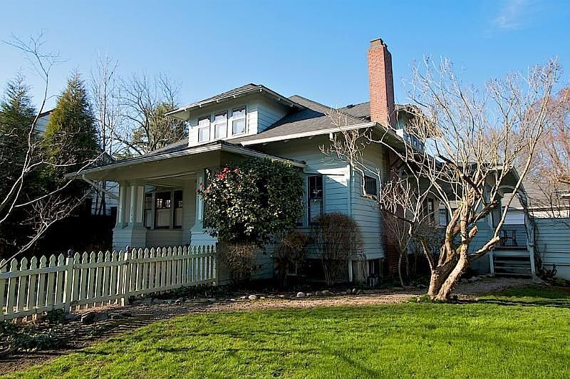 2943 SE Salmon St, Portland, OR 97214 | Zillow
