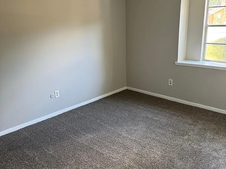 9706 Galston Ln — Photo 11