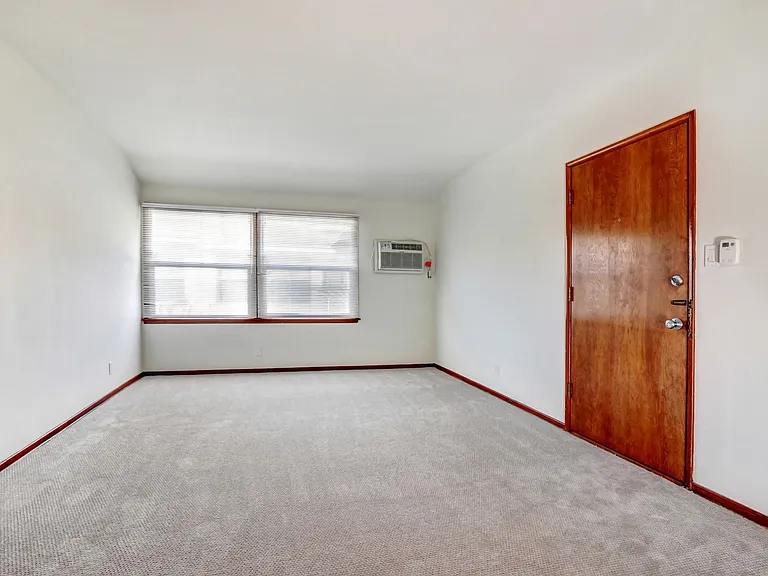 12224-34 Chandler Blvd — Photo 67