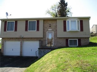105 Marietta Dr, White Oak, PA