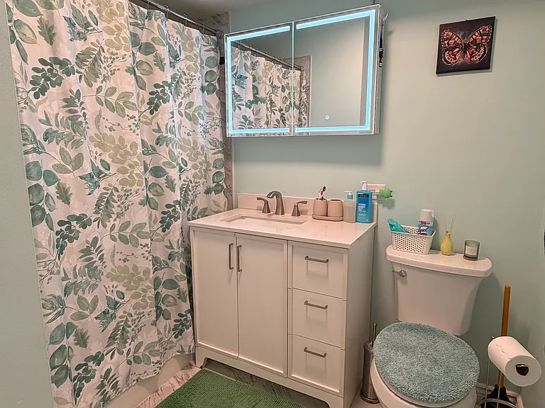 819 E Miner St #3C — Photo 7
