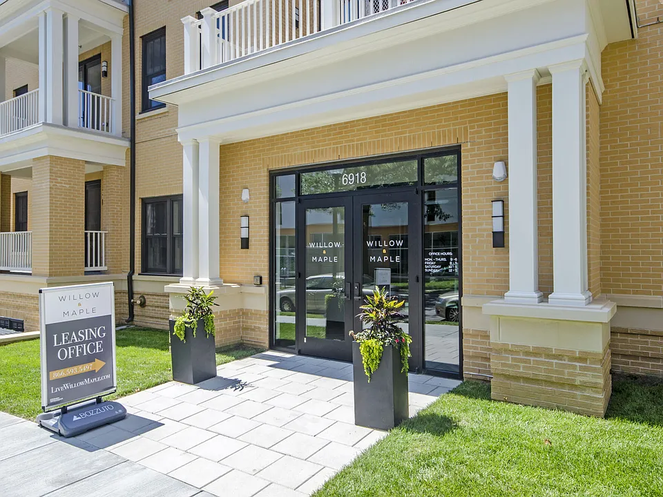 Willow & Maple apartments community photo