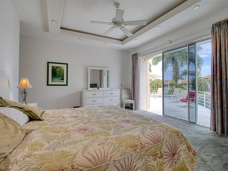 131 Sands Point Dr — Photo 32