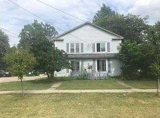 30 N Market St, Jefferson, OH 44047