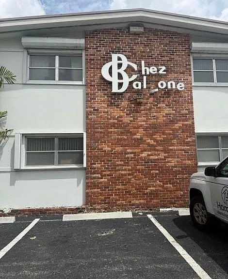 811 E Broward Blvd — Photo 1