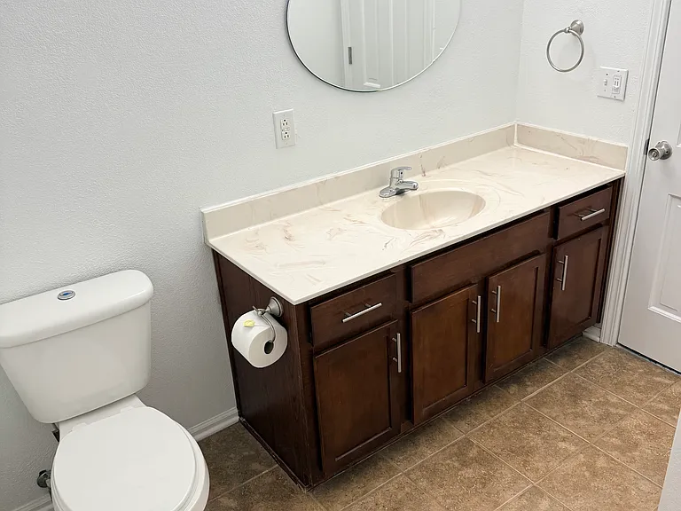 903 SW Lea Dr — Photo 9