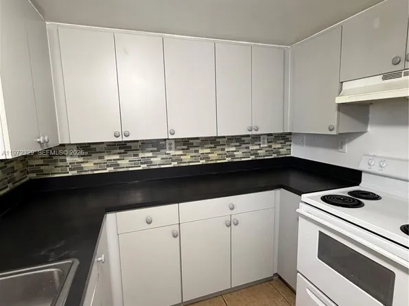 1942 NW Flagler Ter #503, Miami, FL 33125