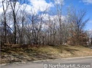 2597 Mallard Dr, Woodbury, MN 55125