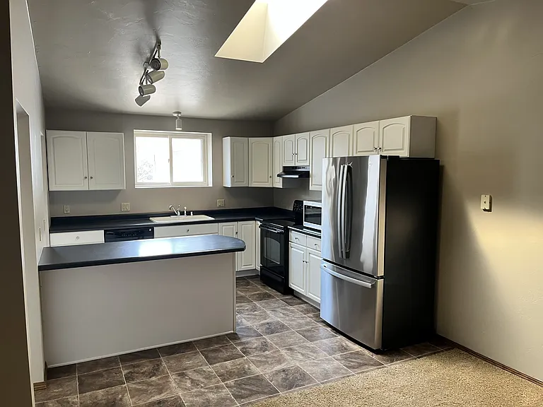 1403-1405 Dousman St #1403 — Photo 3