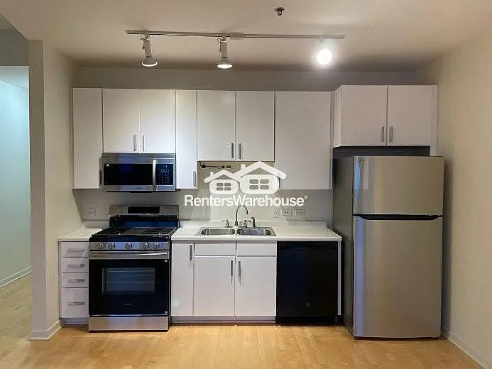 929 Portland Ave #1408 — Photo 4