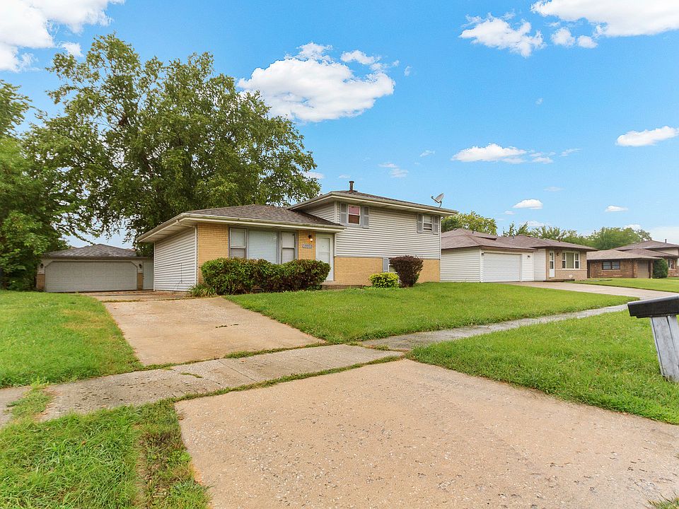 1st image of 19912 Orchard Ave