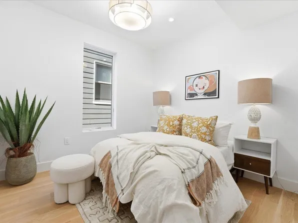 105 Laidlaw Avenue image 19 of 25