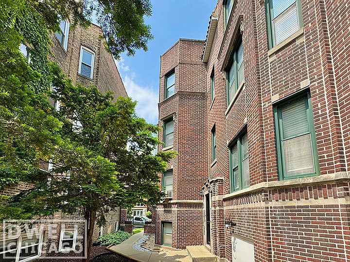 1st image of 3833 N Greenview Ave #G