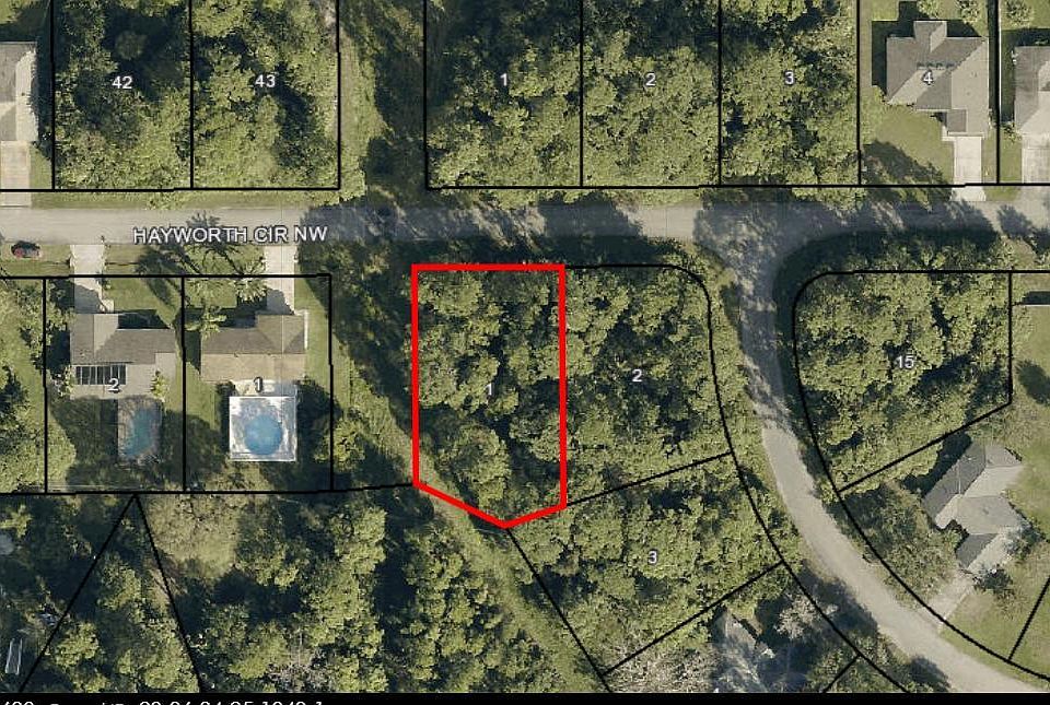 2nd image of 1611 Hayworth Cir NW