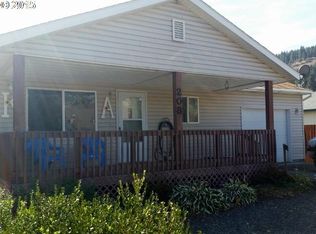 208 Division Ave, La Grande, OR 97850