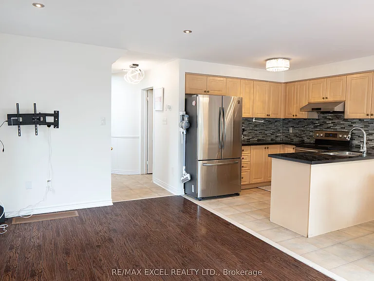 118 Redkey Dr — Photo 7