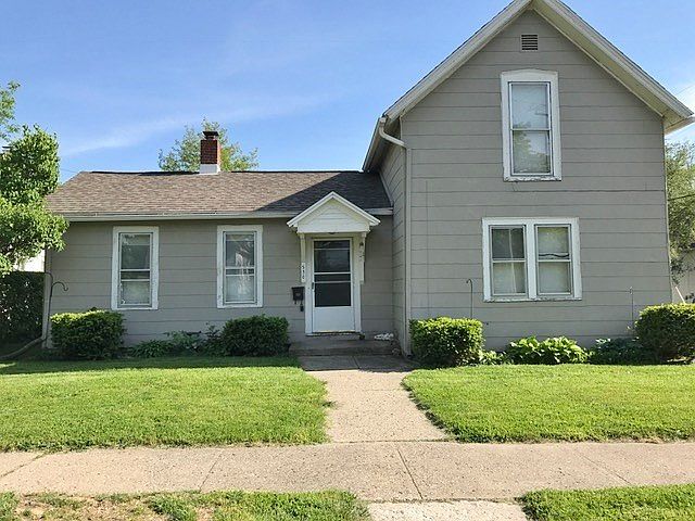 1st image of 530 E Diamond St
