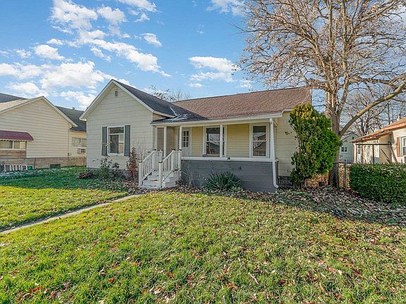 3rd image of 406 Stanton St