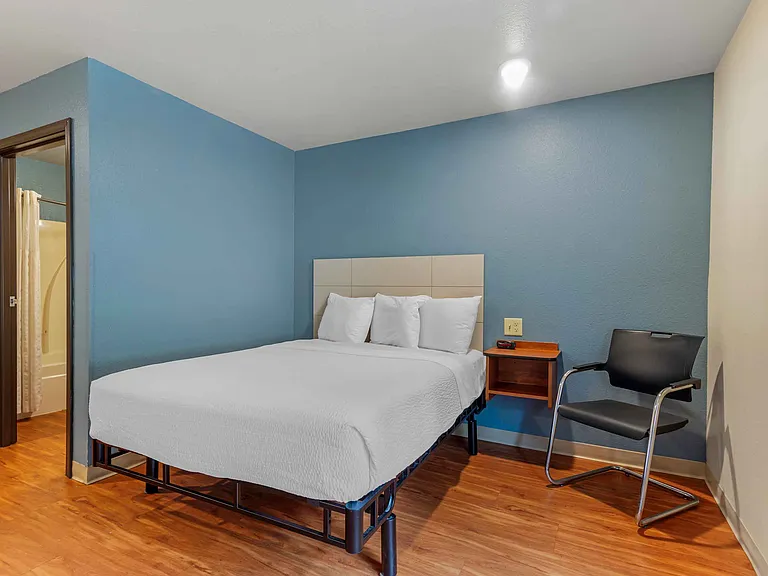 Studio Suite - 1 Queen Bed
