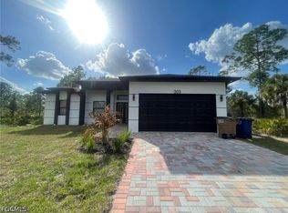 203 Wells Ave, Lehigh Acres, FL 33936