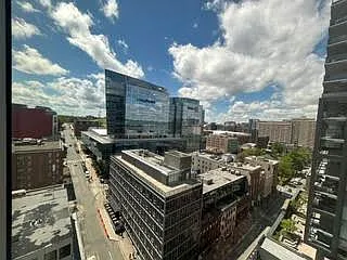 1646 Barrington Street Apartments — Photo 3