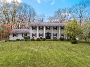 300 Harvest Dr, Akron, OH