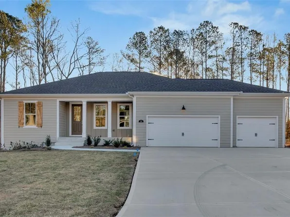 90 Stonegate Ct, Dallas, GA 30157