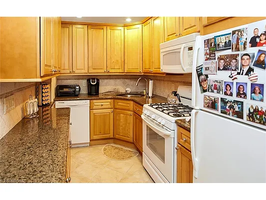 Sold by Keller Williams Realty Empire | media 32