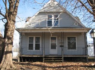 715 S Frederick Ave, Oelwein, IA 50662