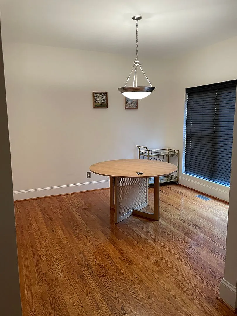 Two bedroom three bath home in great central location — Photo 3
