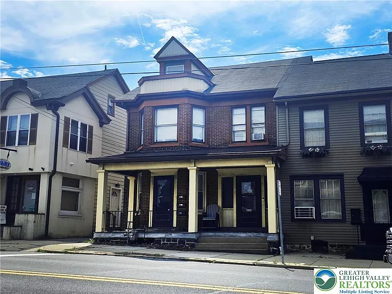 602 Main St #1 — Photo 1