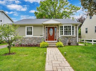 21 Glaser Ave, Raritan, NJ 08869