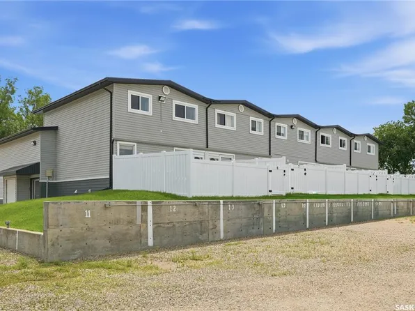 UNIT 6-1292 Gordon ROAD, Moose Jaw, SK S6H 3E5