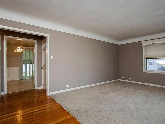 4th image of 1239 Staub Ct NE