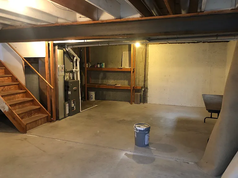 848 Elliott St — Photo 18
