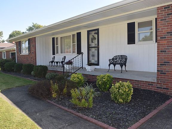 2nd image of 3609 Herndon Dr