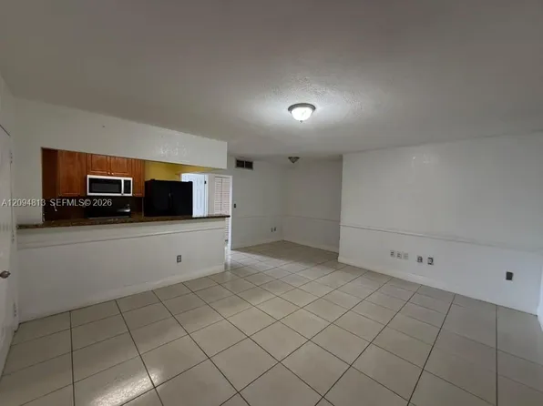 4050 NW 135th St, Opa Locka, FL