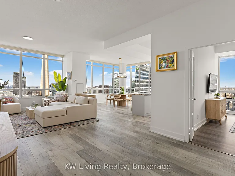 65 Bremner Blvd #5102 — Photo 2
