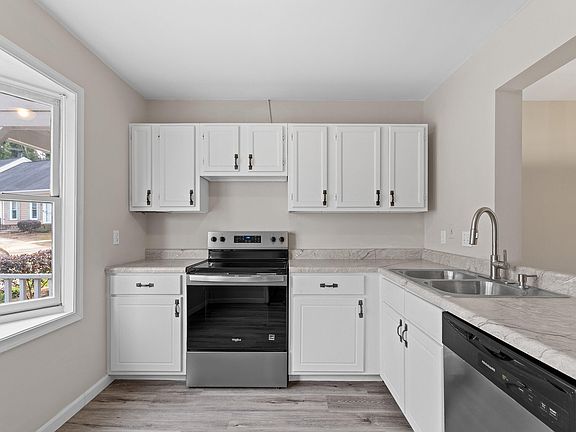 4th image of 887 Dalewood Dr