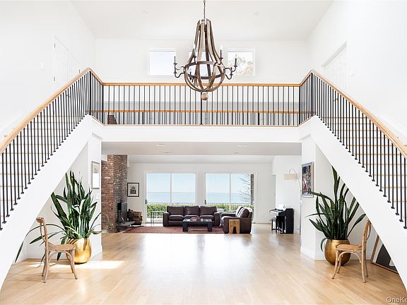 3rd image of 17 Sea Crest Drive